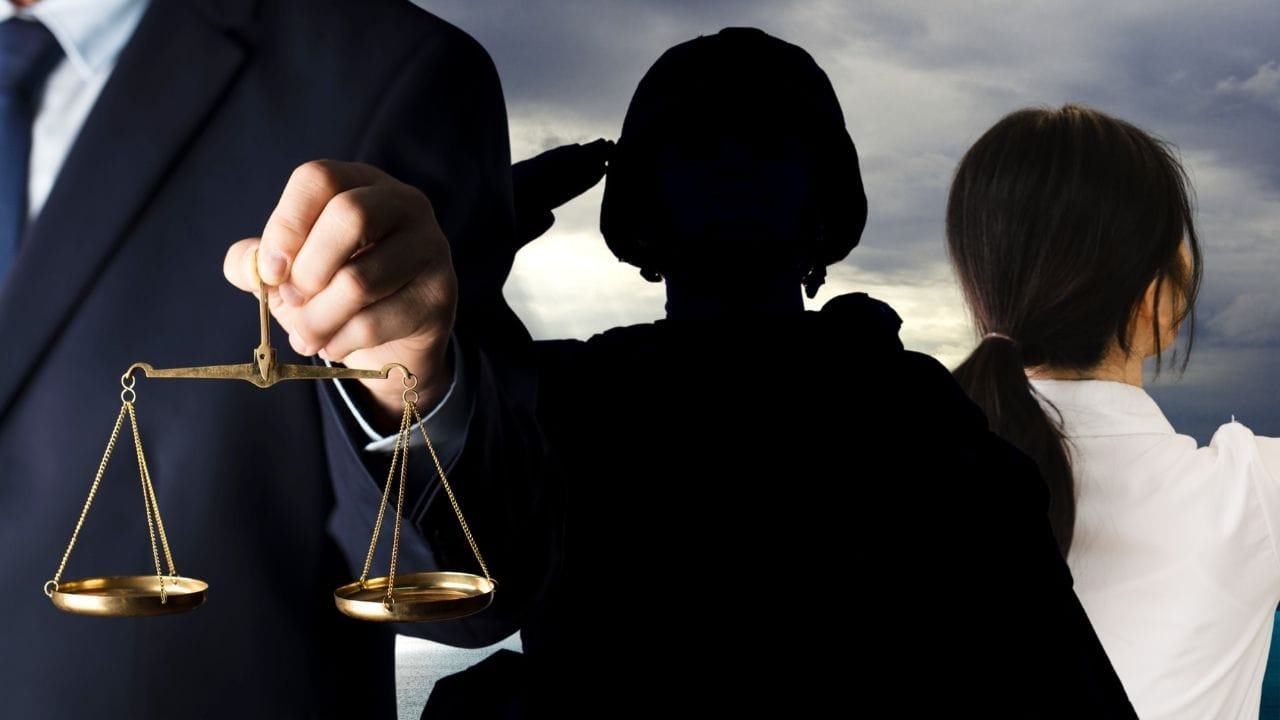 Öğretmenlik, doktorluk, askerlik ve benzeri meslekler kutsal mıdır?